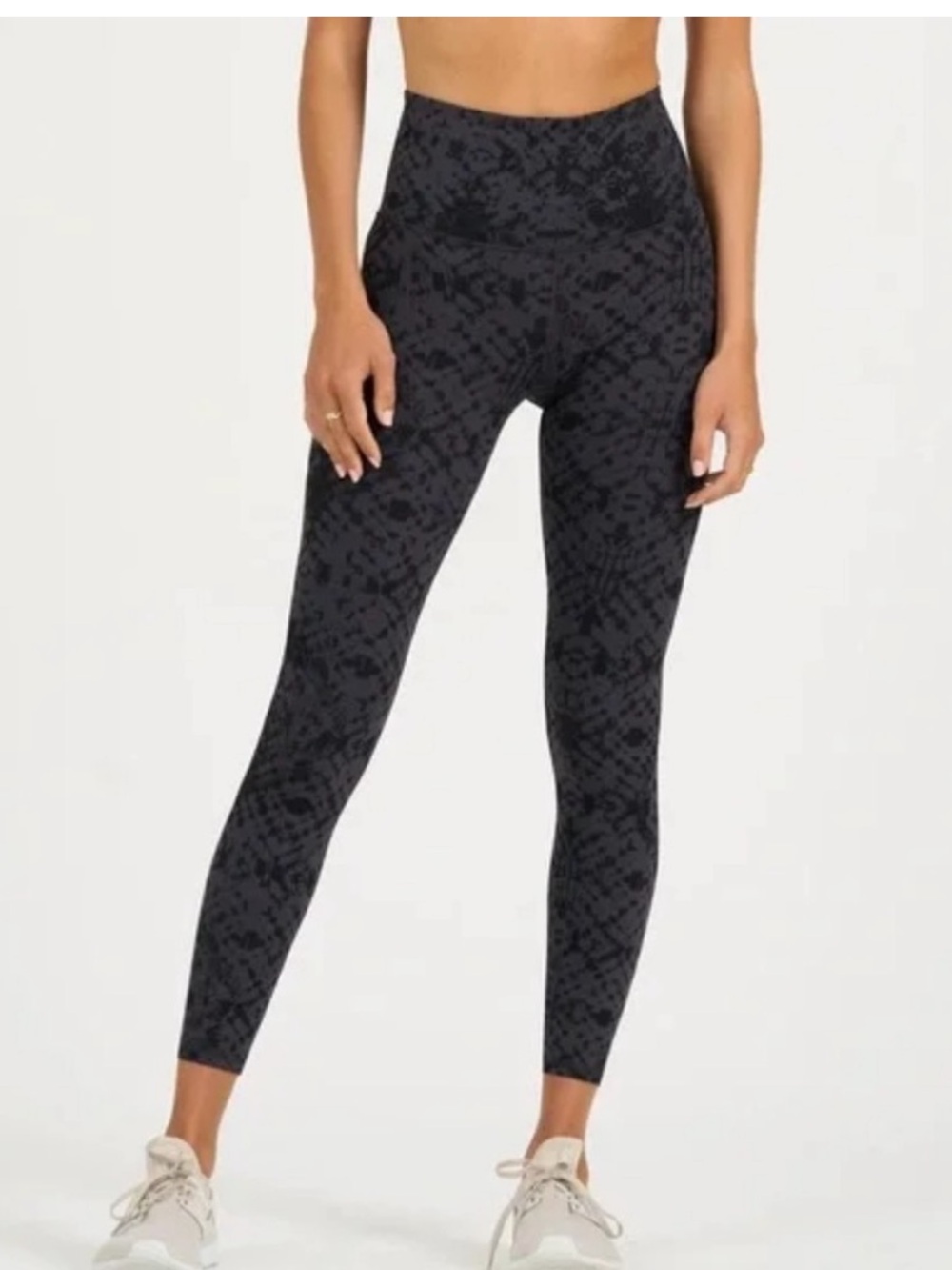 Vuori Black Patterned High-Rise Leggings, size S